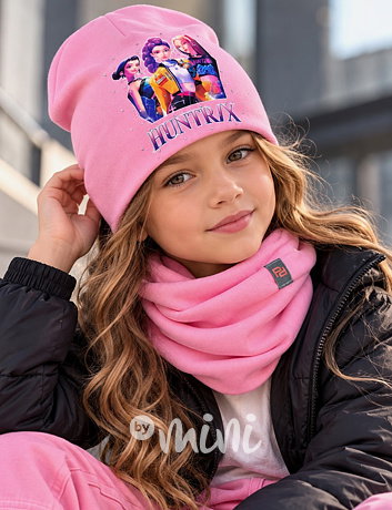 Huntrix čepice s kamínky + nákrčník barbie pink