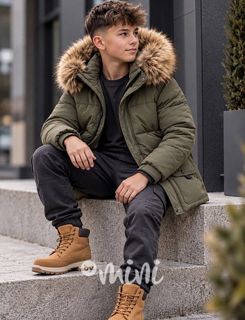 Zimní delší bunda s kožíškem khaki