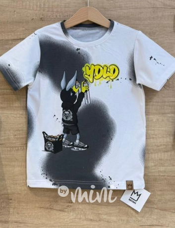 YOLO triko black splash