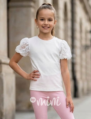 Bílá blůzka s nadýchanými rukávy