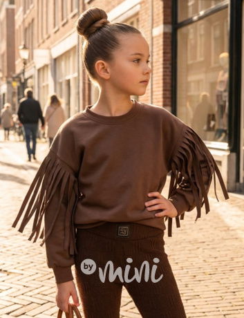 Hnědá mikina s třásněmi