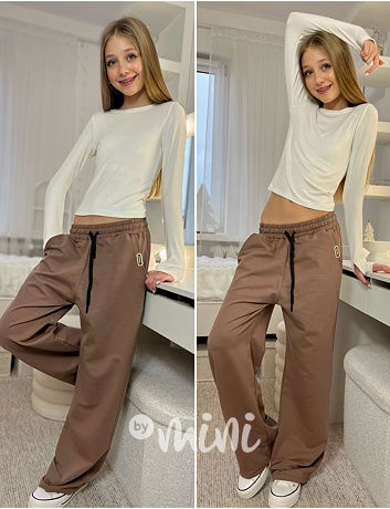 Lounge volné tepláky latté