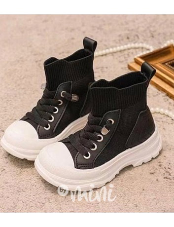 Černé sneakersy