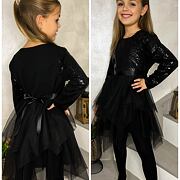 Metallic black flitr šaty s tylem
