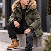 Zimní delší bunda s kožíškem khaki
