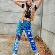 Exclusiv fashion painted jeans