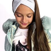 Šedá žebrovaná čelenka