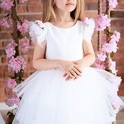 Luxusní bílé šaty pro družičky Roses