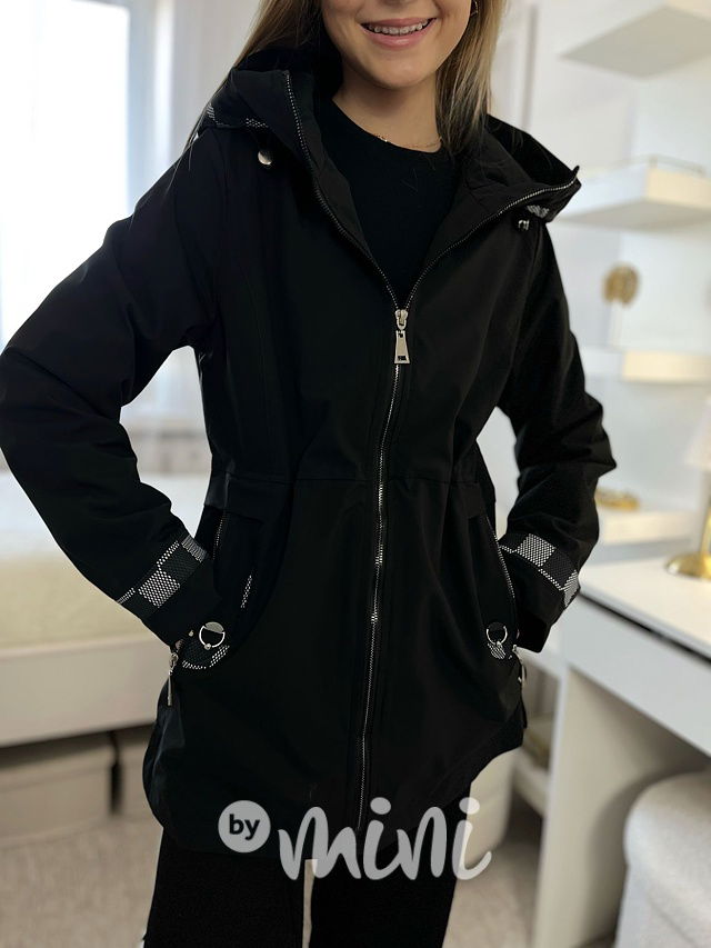 Jarní černá parka