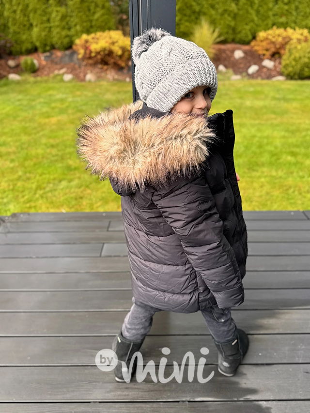 Zimní bunda s kožíškem černá