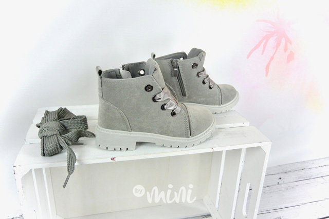 Grey workery