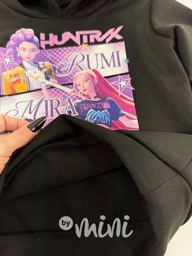 Huntrix zateplená mikina černá