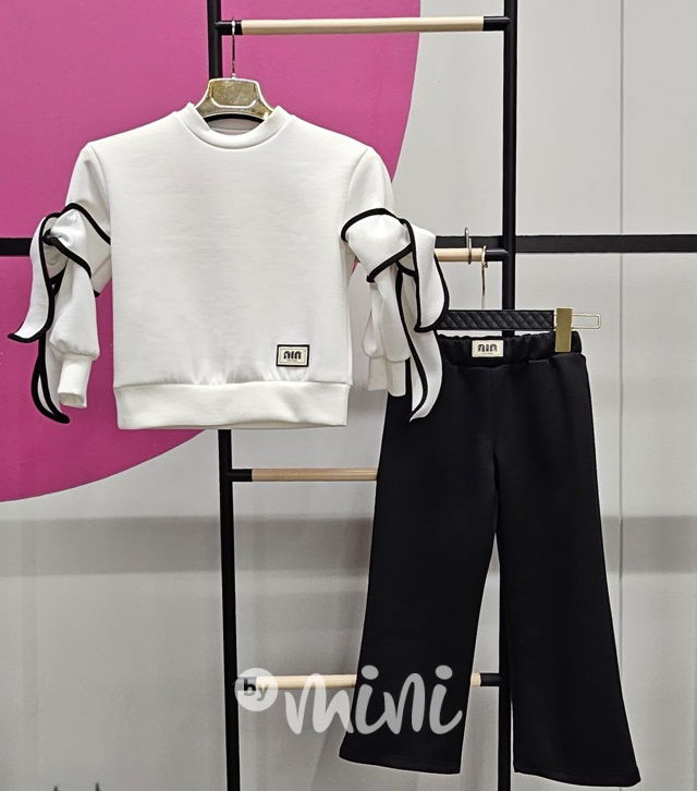 Black & White komplet