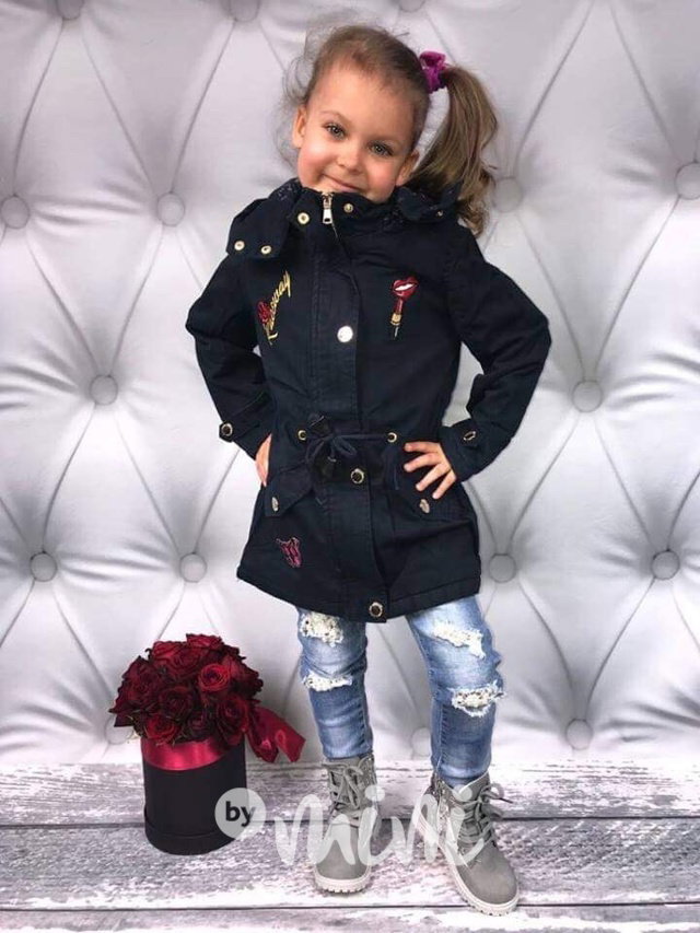 Marine blue jarní parka s nášivkami