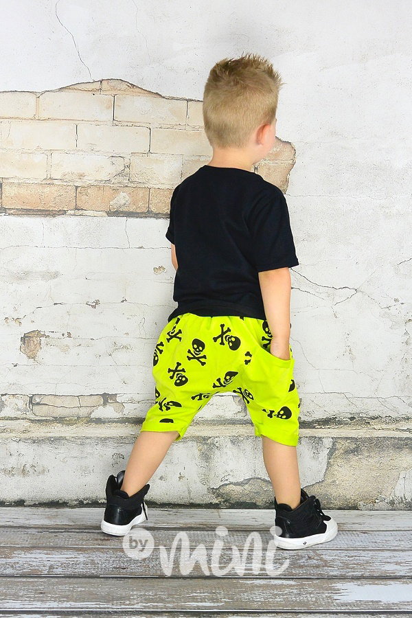 Lemon skull baggy shorts