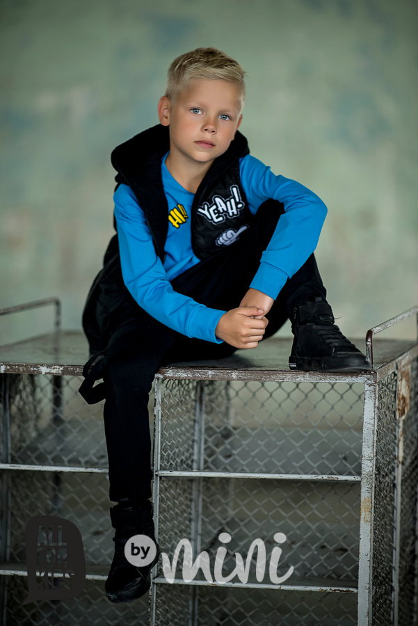 Yeah prošívaná chlapecká vesta