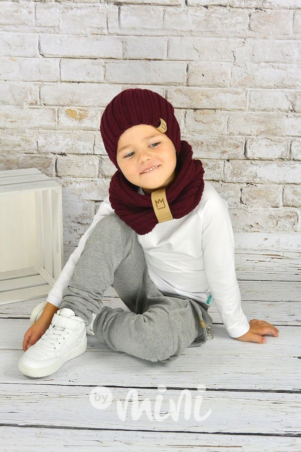 Vlněná houmleska s nákrčníkem bordó