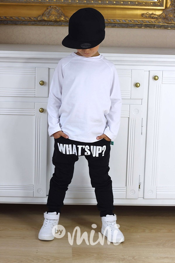 What's UP černé baggy tepláčky