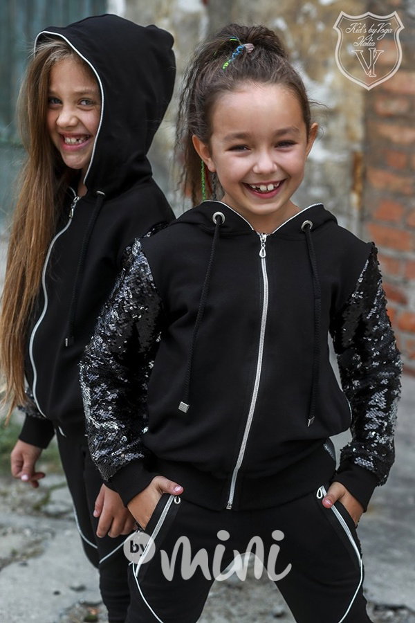 Designová black flitr teplákovka