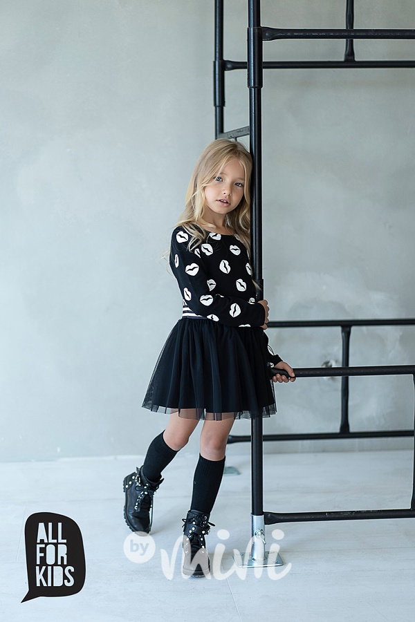 Kiss black dress