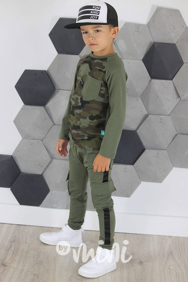 Army triko s kapsičkou