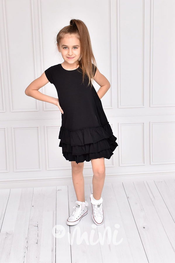 Černé dětské šaty s volánky