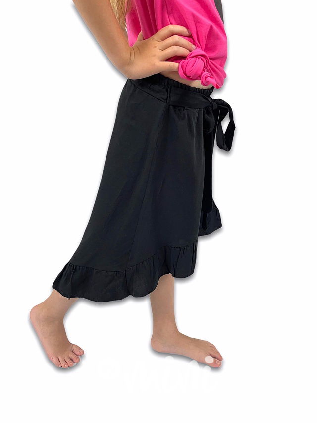 Hispánská asymetrická černá sukně