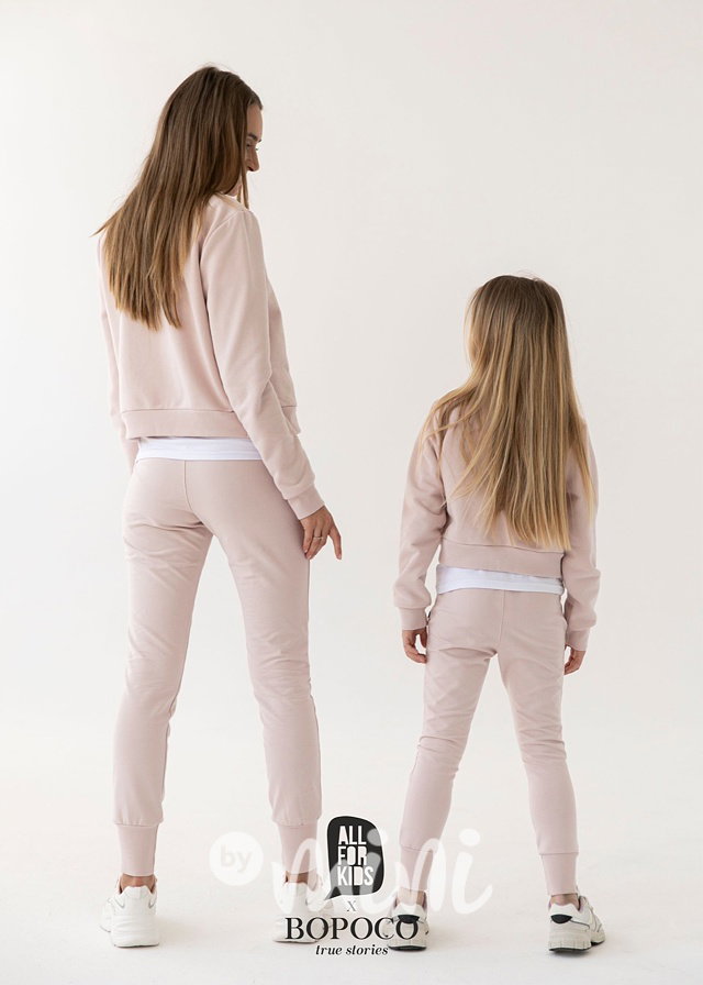 Růžové loungewear tepláky
