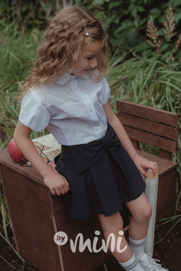 School blůzka s balonovými rukávy