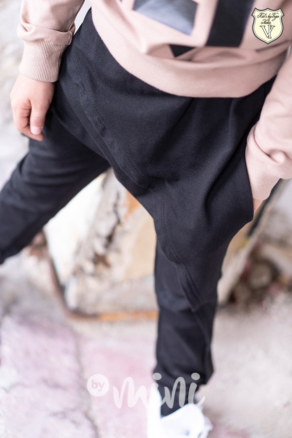 Černé designové baggy kapsáče