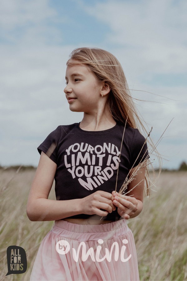 Žebrovaná crop blůzka HEART black