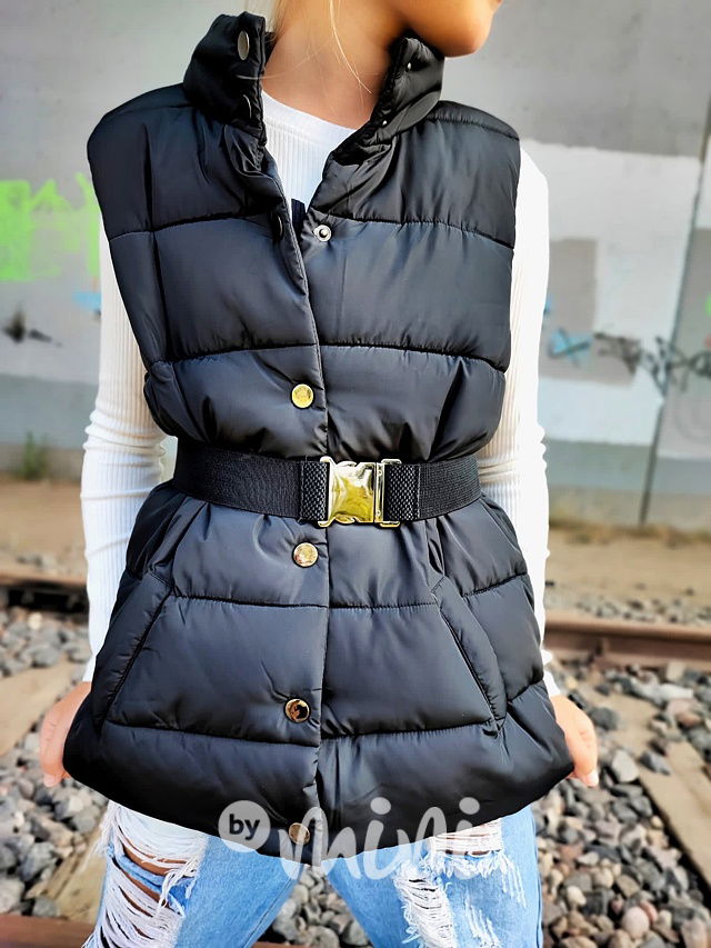 Černá vesta s páskem