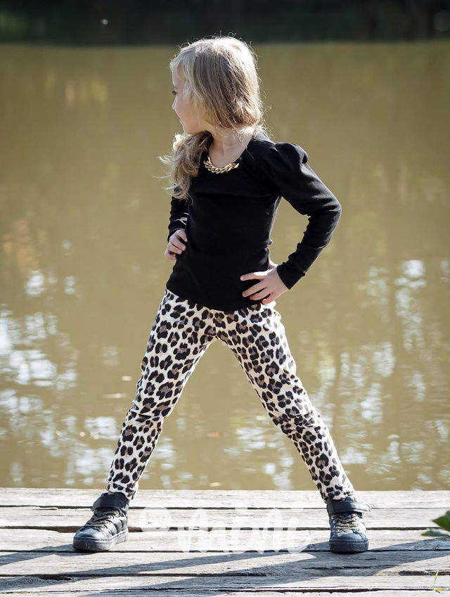 Černá blůzka se zdobením