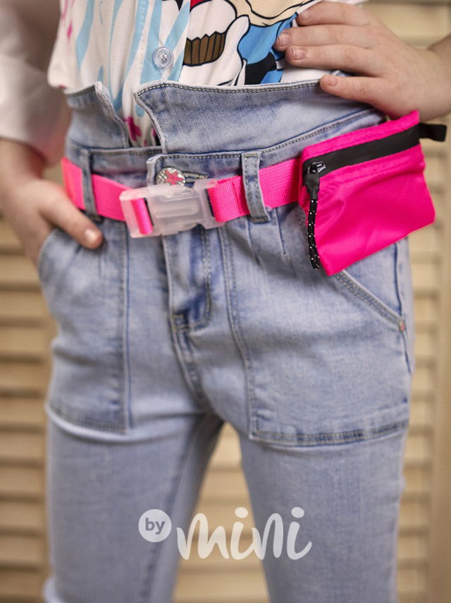 Stretch džíny s neon růžovým páskem