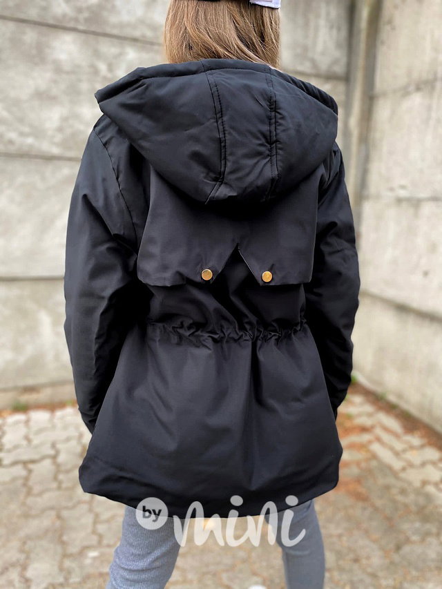 Černá podzimní parka