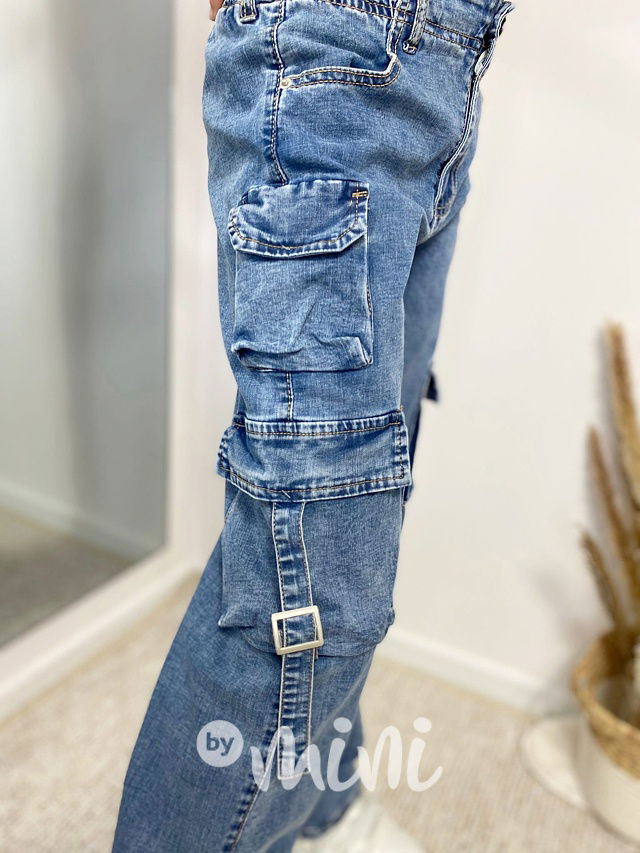 Cargo jeansy s kapsami