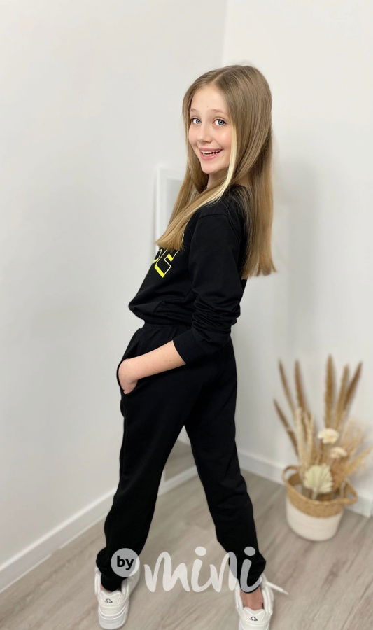 SPACE relaxed souprava černá