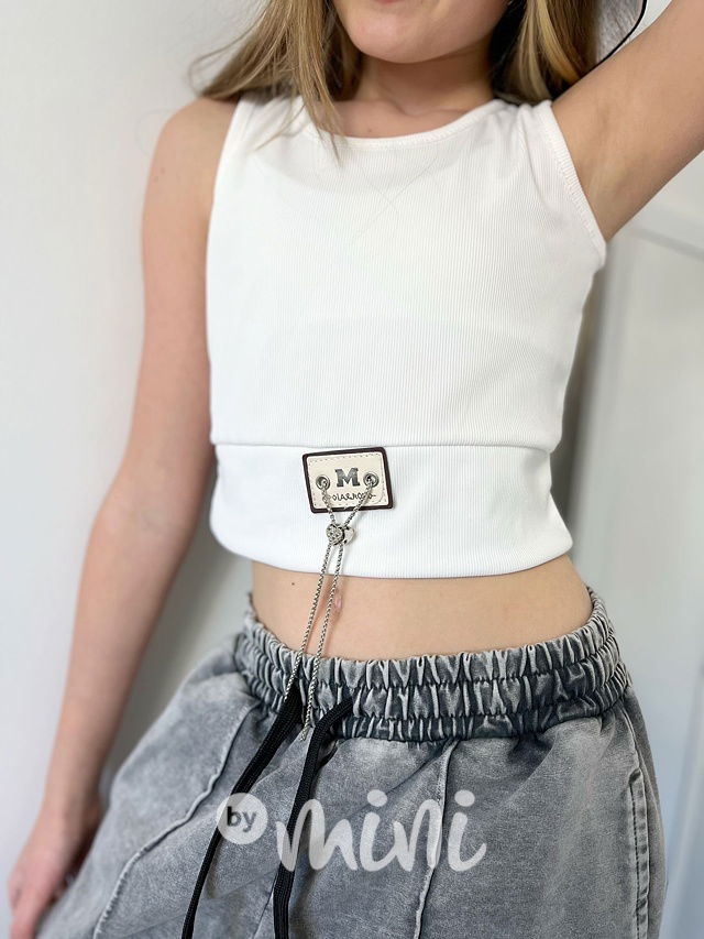 Bílý crop top s řetízkem