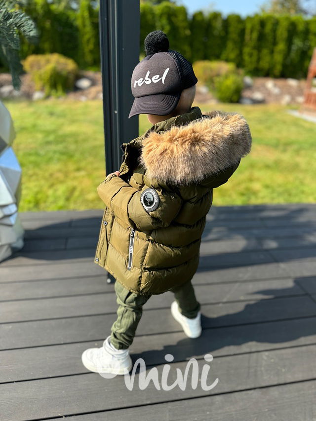 Zimní parka s kožíškem khaki