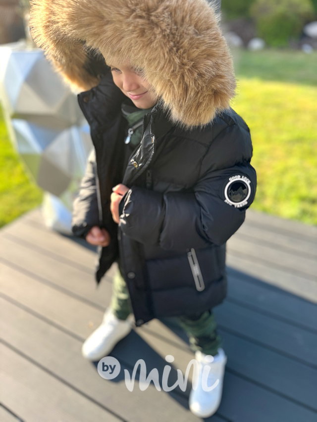 Zimní parka s kožíškem černá