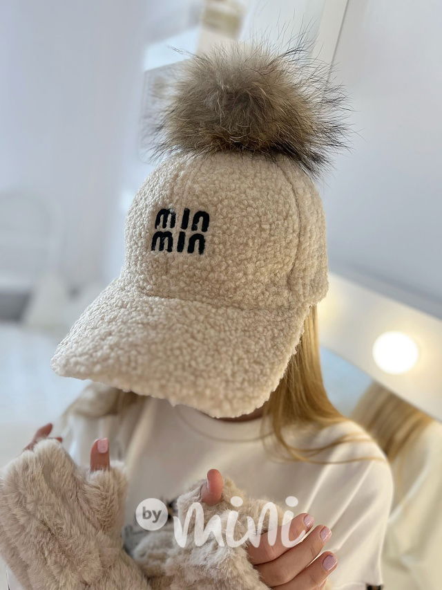 Teplý alpaka kšilt MIU s bambulkou