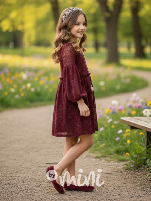 Krajkové boho šaty s řetízkem bordo