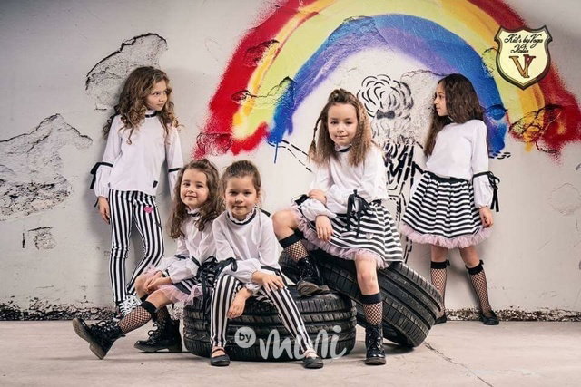 BLACK síťované podkolenky s mašlí