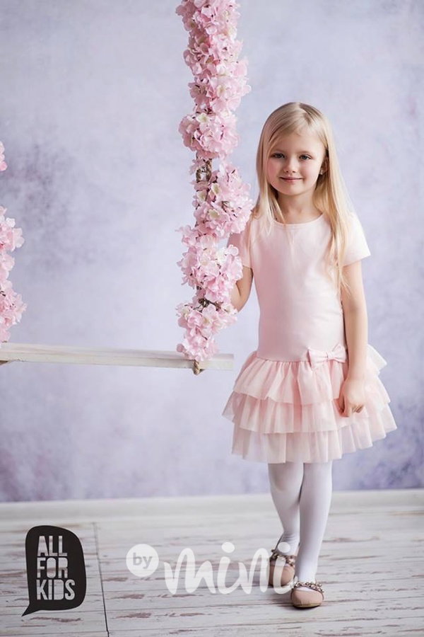 Lady pink dress