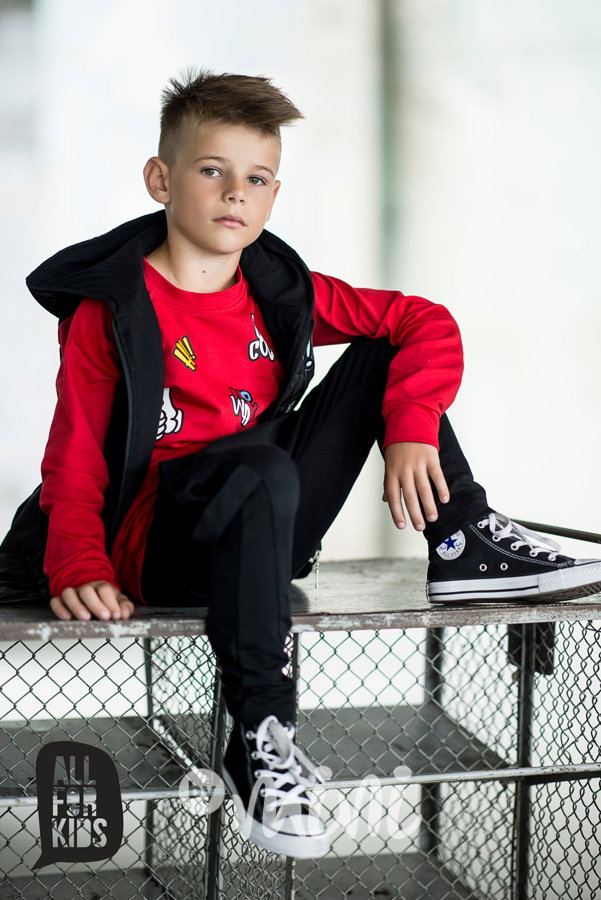 Yeah prošívaná chlapecká vesta