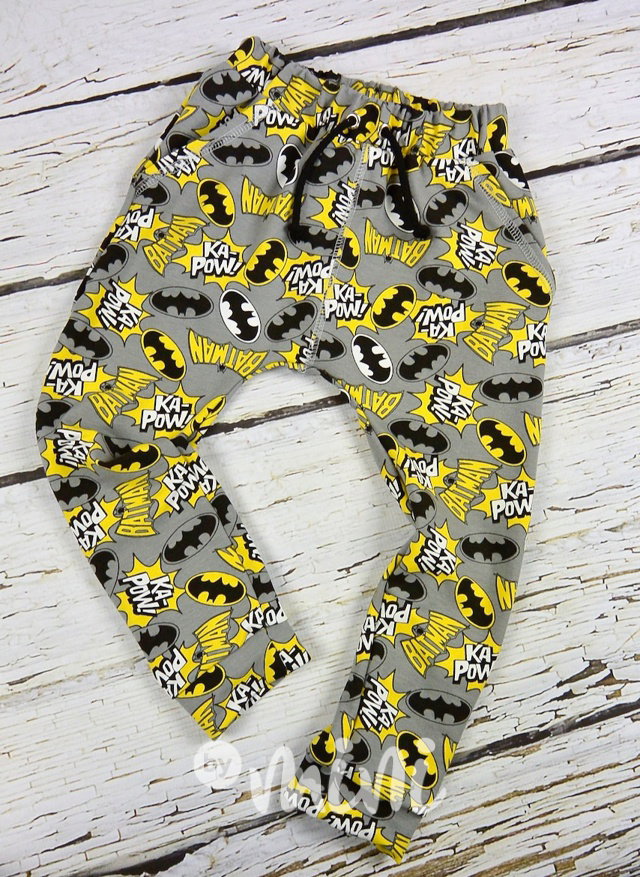 Batmanské baggy tepláčky