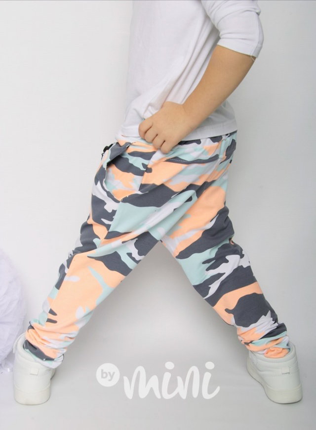 NEON baggy zip