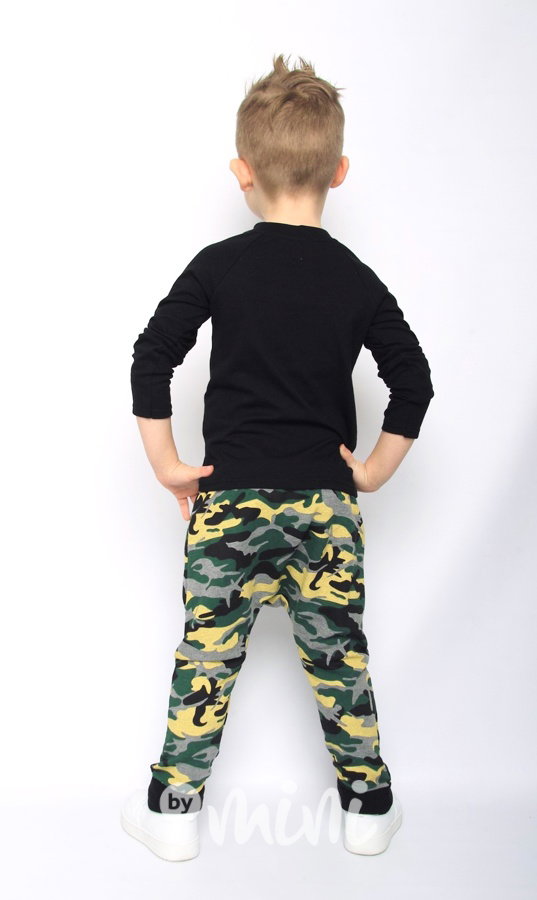 Mommy's boy set black