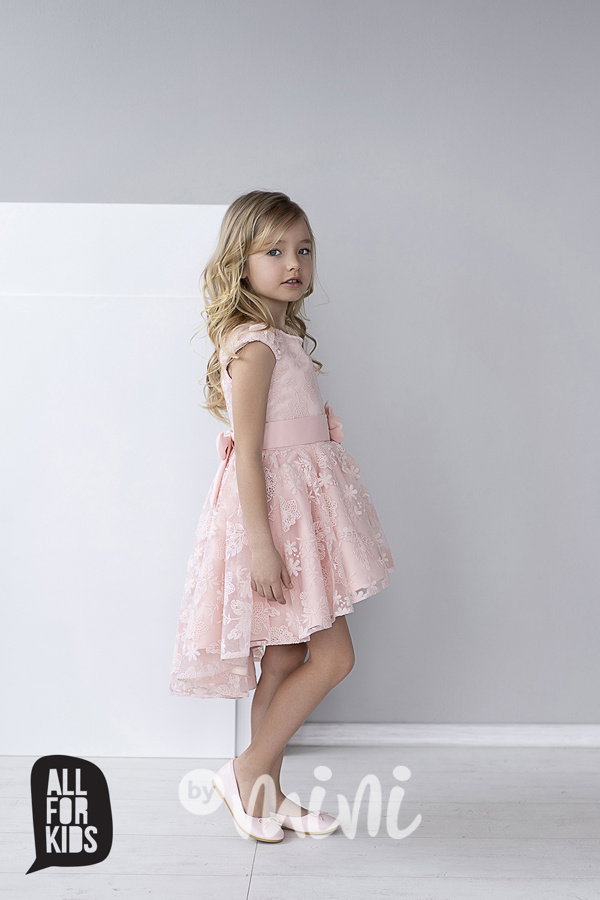Luxusní dívčí krajkové šaty s kytičkou