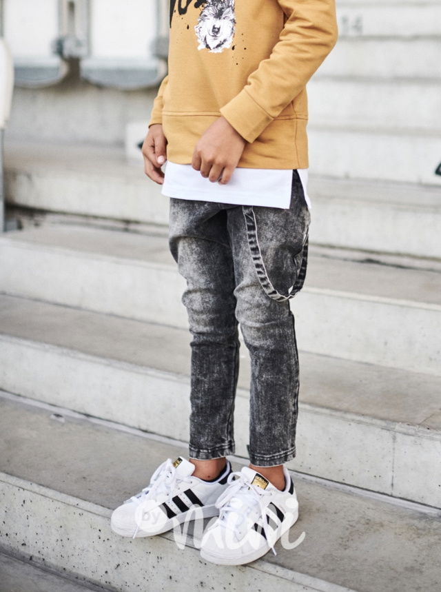 *Premium* jeans black s dlouhým laclem